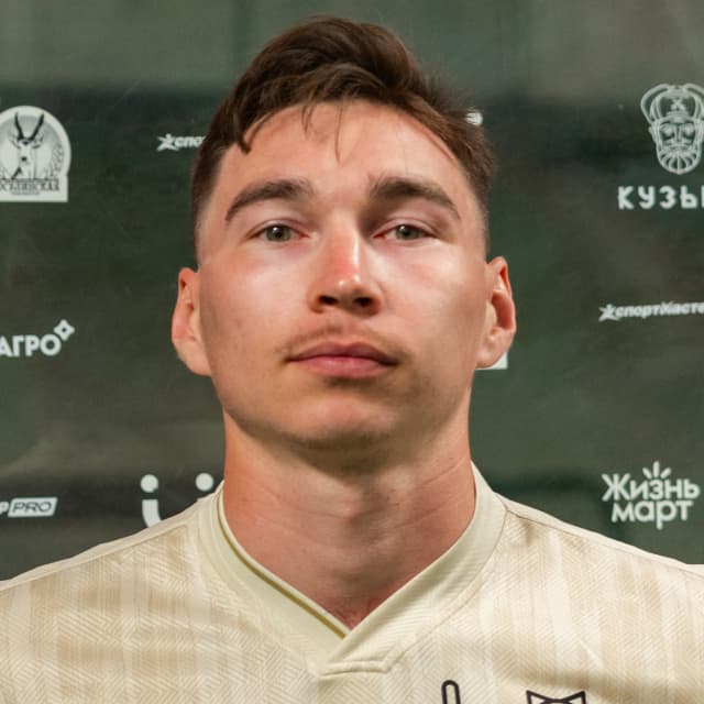 Максим Иванов